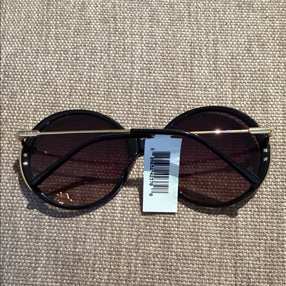 Chloe Black and gold-tone Oversized Sunglasses - Picture 6 of 10